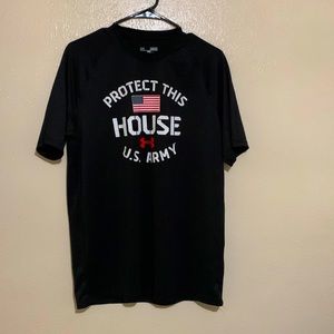 M Under Armour loose DriFit